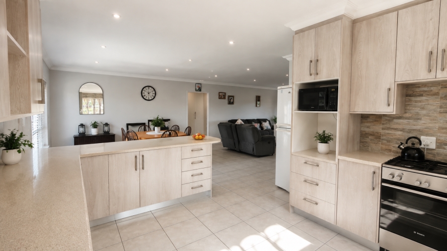 3 Bedroom Property for Sale in Dolphin Creek Golf Estate Western Cape
